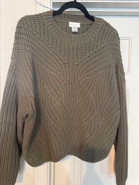 APRICOT Olive Cable Knit Crewneck Sweater